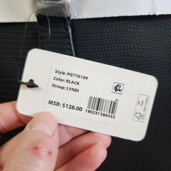 NWT Guess, Lyndi, Small Triple Compartment Girlfriend Satchel - Picture 7 of 7